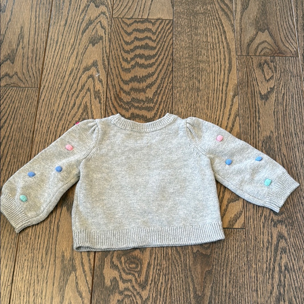 GAP Gray and Pink Sweater with Playful Design - Picture 5 of 8